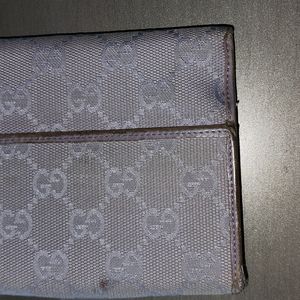Lavender Gucci wallet